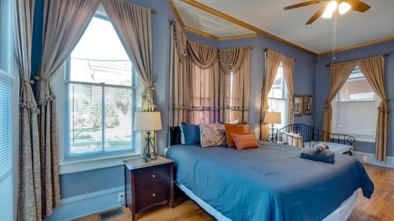 Elegant 2 Bed Directly On Forsyth Park Apartamento Savannah Exterior foto
